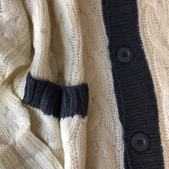 Lularoe Lucille knit cardigan cream gray NWT M - Picture 2 of 6